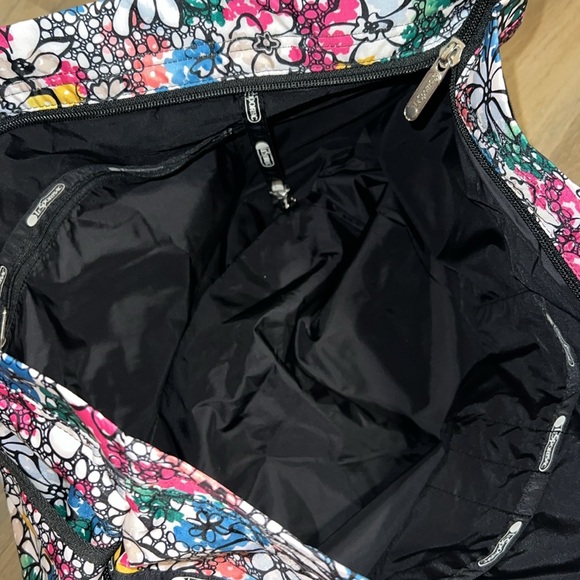 LeSportsac NWT Roving Floral Zip Top Tote - Picture 3 of 9